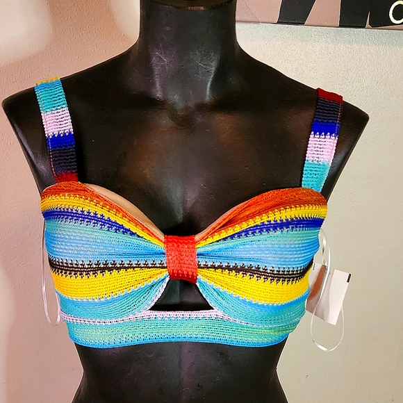 Lovely Day Tops - Lovely Day.  Sz Sm